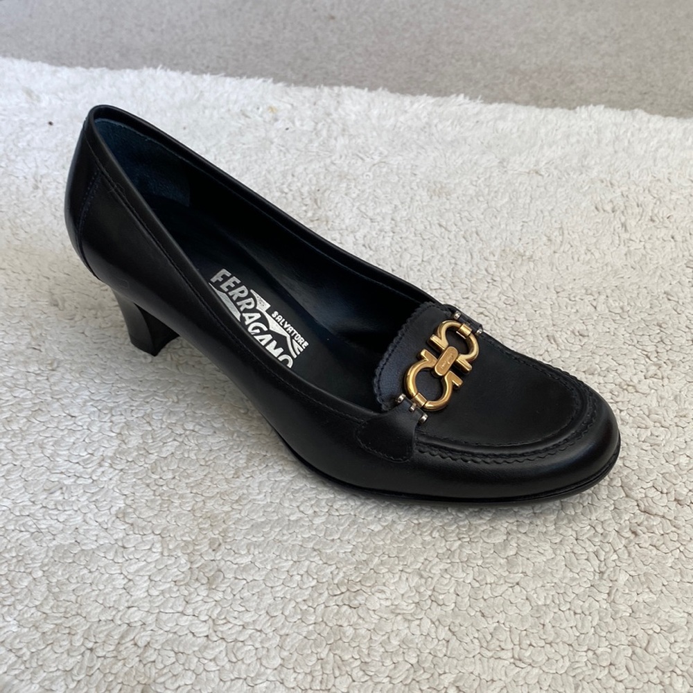 FERRAGAMO! Fine Italian pumps
